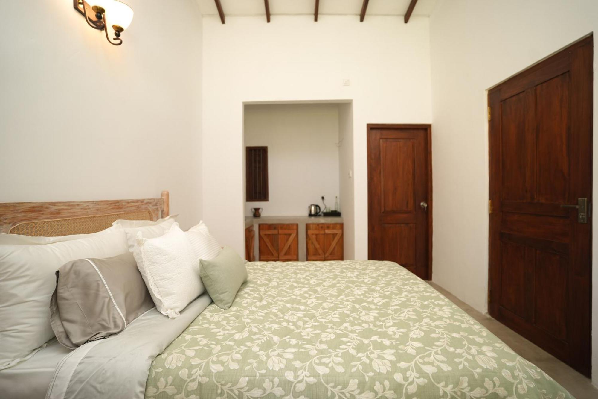 Summer House - Private Villa Close To International Airport Bia Ja-Ela Exterior photo